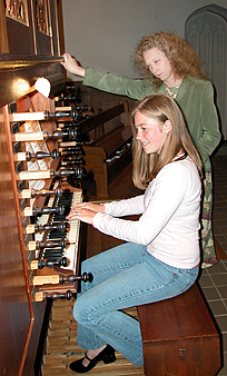 Teen organ student